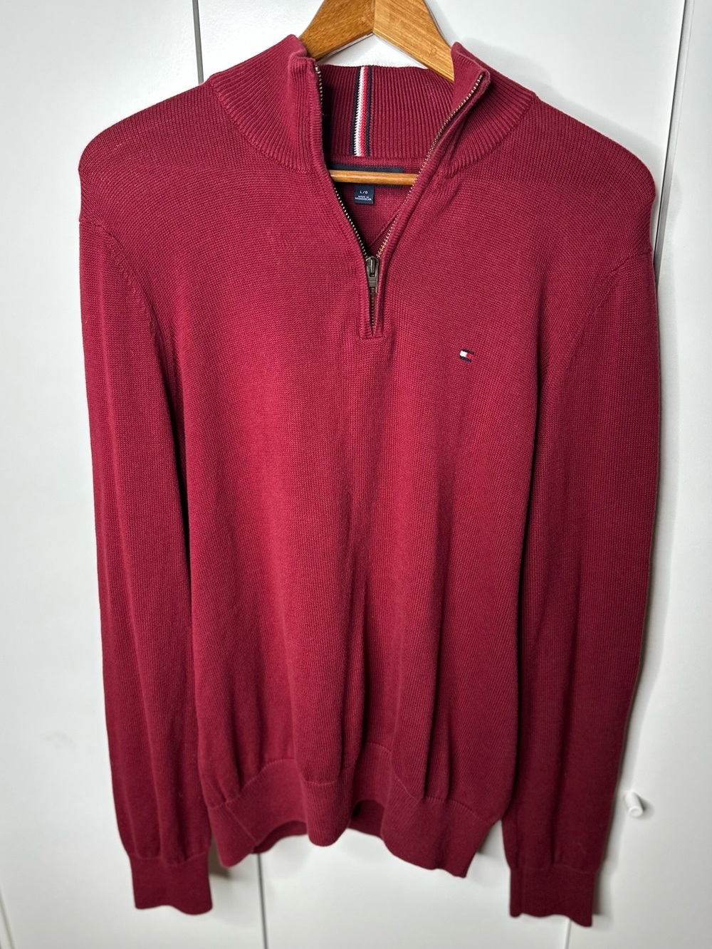 Tommy Hilfiger Men’s L Burgundy Quarter Zip Cotton Sweater Pullover Logo